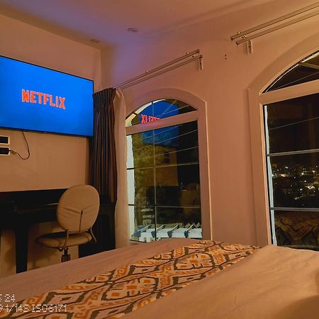 Celestia Boutique Inn - Boutique Stay Overlooking Jerash Ruins Jarash Eksteriør bilde