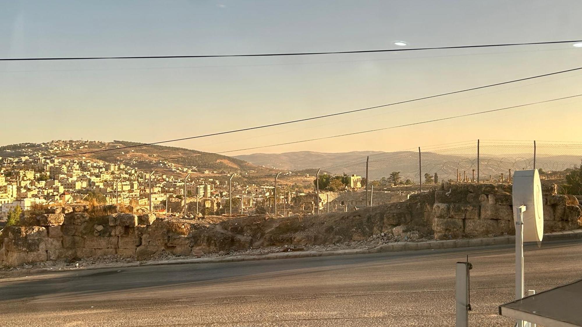 Celestia Boutique Inn - Boutique Stay Overlooking Jerash Ruins Jarash Eksteriør bilde